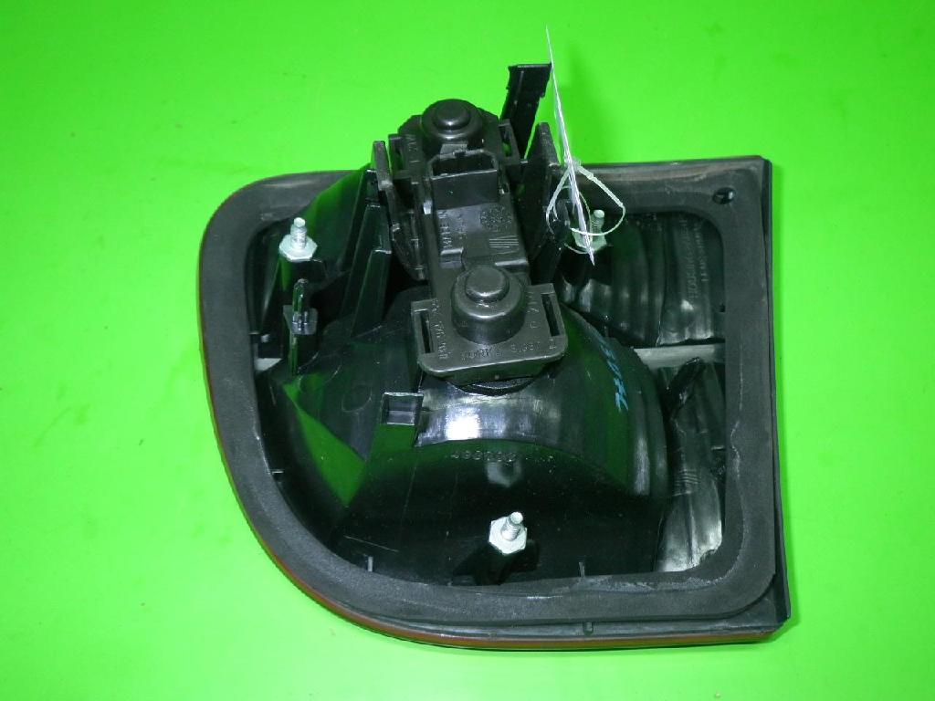 Schlussleuchte innen links SEAT LEON (1M1) 1.6 16 V 1M6945107 Bild Schlussleuchte innen links SEAT LEON (1M1) 1.6 16 V 1M6945107