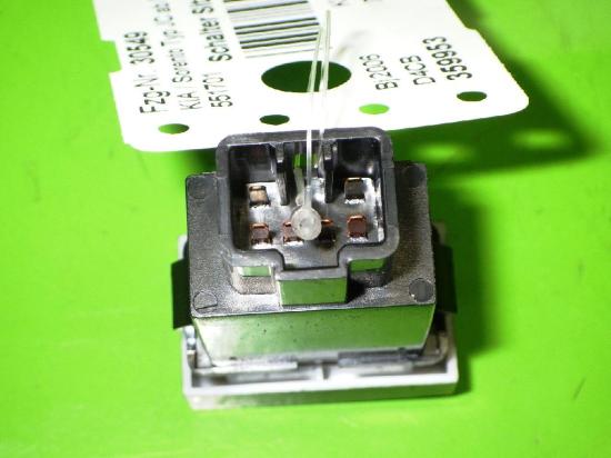 Schalter Sitzheizung vorne rechts KIA SORENTO I (JC) 2.5 CRDi 937503E000 Bild Schalter Sitzheizung vorne rechts KIA SORENTO I (JC) 2.5 CRDi 937503E000