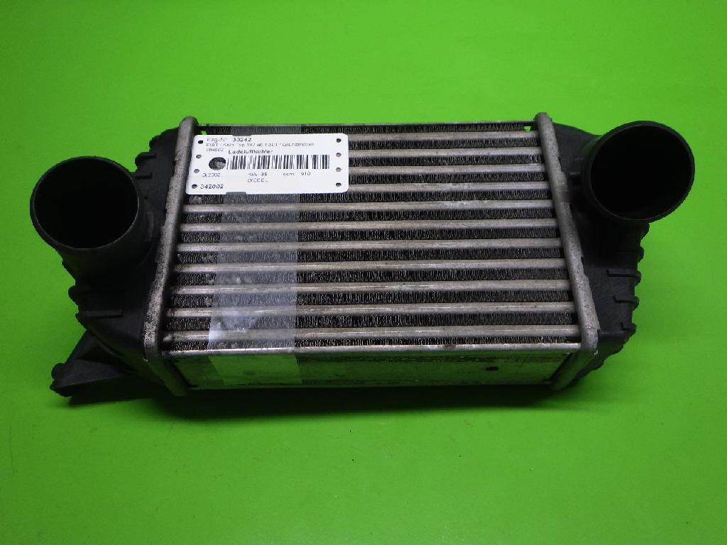 Ladeluftkühler FIAT STILO (192_) 1.9 JTD (192_XE1A) Bild Ladeluftkühler FIAT STILO (192_) 1.9 JTD (192_XE1A)