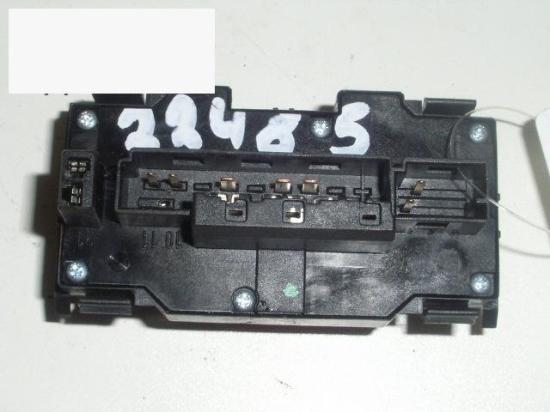 Schalter Warnblinkanlage MERCEDES-BENZ C-KLASSE T-Model (S202) C 180 T (202.078) 2108208110 Bild Schalter Warnblinkanlage MERCEDES-BENZ C-KLASSE T-Model (S202) C 180 T (202.078) 2108208110