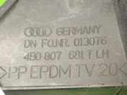 Blende Stoßfänger vorne links AUDI (NSU) A6 Avant (4B5, C5) 2.5 TDI 4B0807681T