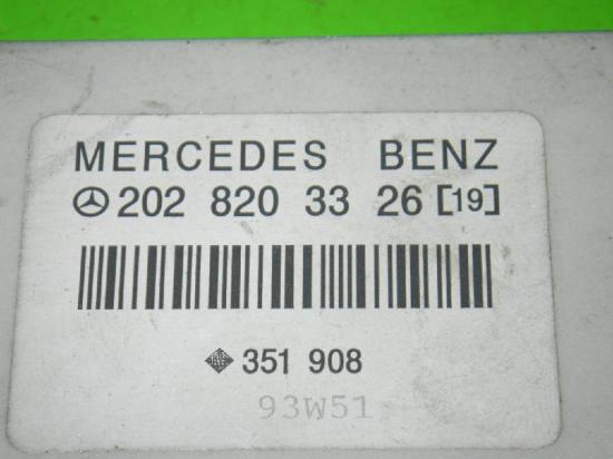 Steuergerät Radio MERCEDES-BENZ C-KLASSE (W202) C 200 D (202.120) 2028203326 Bild Steuergerät Radio MERCEDES-BENZ C-KLASSE (W202) C 200 D (202.120) 2028203326