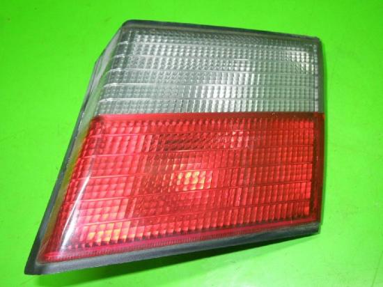 Schlussleuchte innen rechts NISSAN (DATSUN) PRIMERA Hatchback (P11) 2.0 16V Bild Schlussleuchte innen rechts NISSAN (DATSUN) PRIMERA Hatchback (P11) 2.0 16V