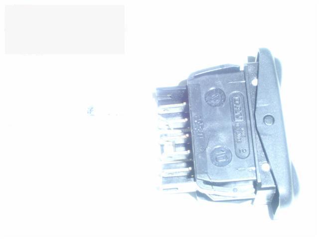 Schalter Fensterheber T?r rechts PEUGEOT 206 Schr?gheck (2A/C) 1.6 i Bild Schalter Fensterheber T?r rechts PEUGEOT 206 Schr?gheck (2A/C) 1.6 i