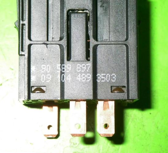 Schalter Warnblinkanlage OPEL ZAFIRA A Großraumlimousine (T98) 1.8 16V (F75) 90589897 Bild Schalter Warnblinkanlage OPEL ZAFIRA A Großraumlimousine (T98) 1.8 16V (F75) 90589897
