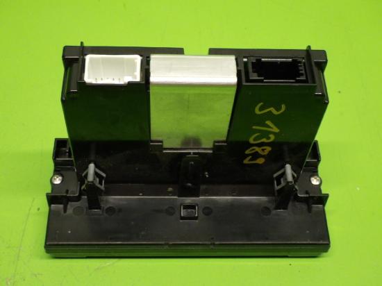 Display Bordcomputer VOLVO C30 D5 30797719 Bild Display Bordcomputer VOLVO C30 D5 30797719