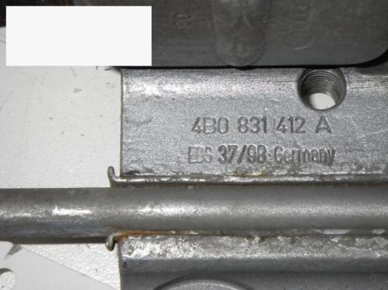 Scharnier Motorhaube vorne rechts AUDI (NSU) A3 (8L1) 1.8 T 4B0831412A Bild Scharnier Motorhaube vorne rechts AUDI (NSU) A3 (8L1) 1.8 T 4B0831412A