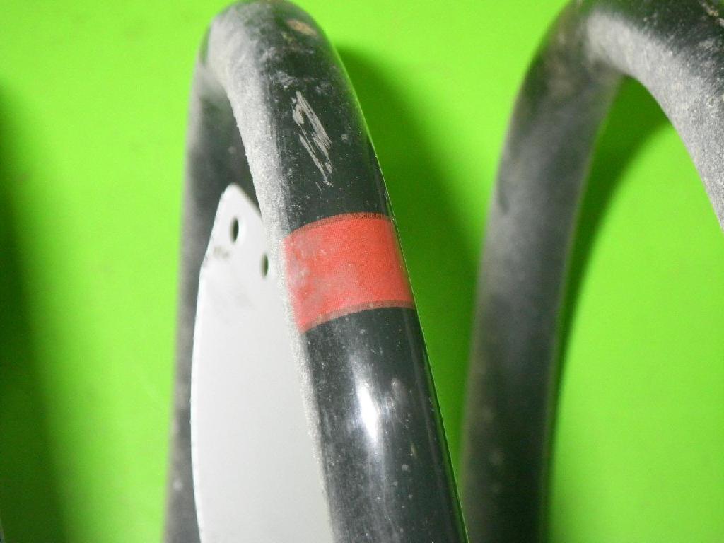 Feder hinten links BMW 5 Touring (E39) 523 i Bild Feder hinten links BMW 5 Touring (E39) 523 i