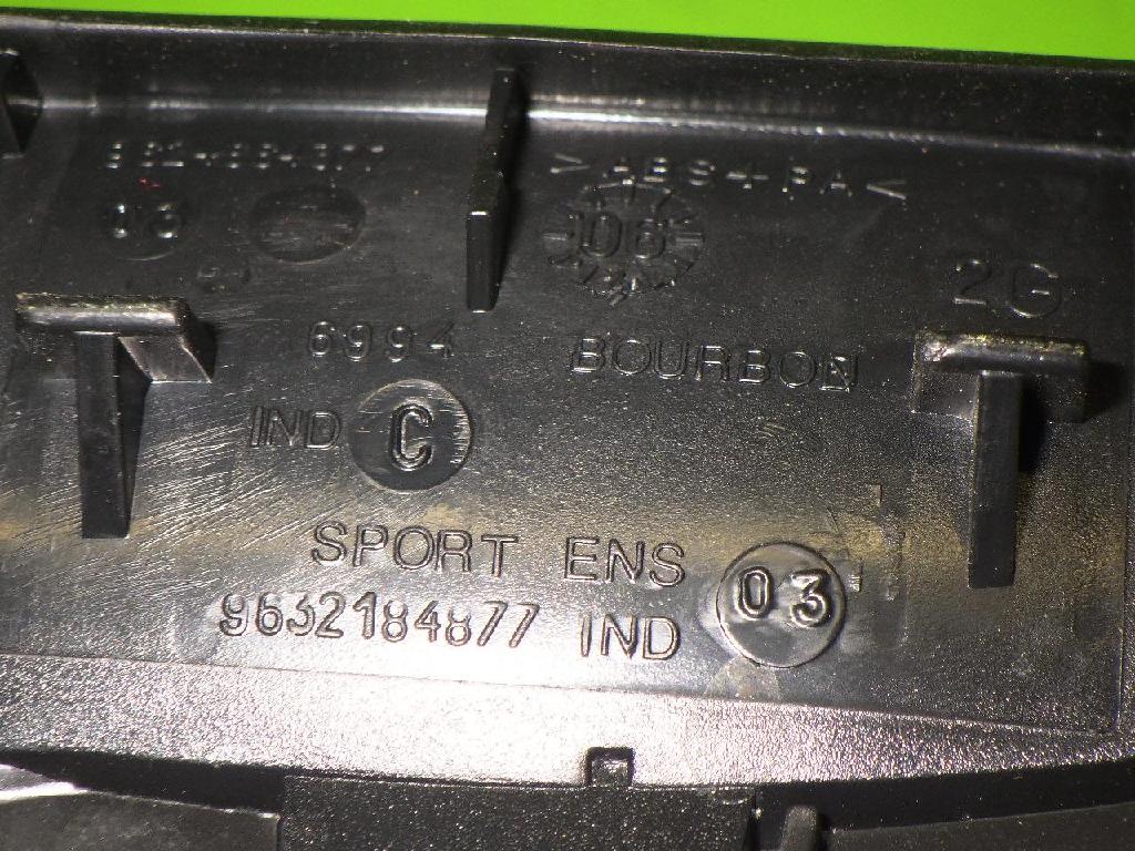 Luftdüse vorne links PEUGEOT 206 SW (2E/K) 1.4 HDi 9632184877 Bild Luftdüse vorne links PEUGEOT 206 SW (2E/K) 1.4 HDi 9632184877