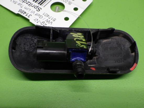 Spritzdüse links Scheibenwaschanlage VW GOLF VI (5K1) 1.2 TSI 5M0955986C Bild Spritzdüse links Scheibenwaschanlage VW GOLF VI (5K1) 1.2 TSI 5M0955986C