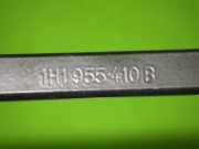 Wischerarm vorne rechts VW GOLF III (1H1) 1.8 1H1955410B