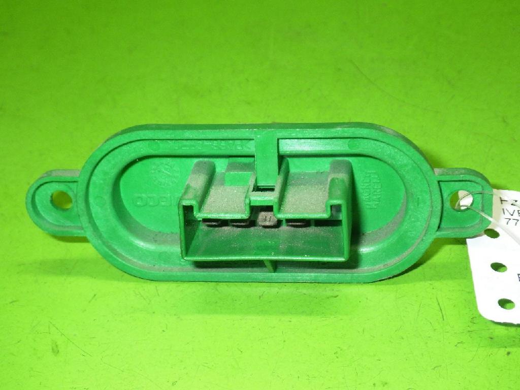 Vorwiderstand Heizgebläse IVECO DAILY III Pritsche/Fahrgestell 35 C 12 , 35 S 12 (AEKA14A1, AEKA14AA, AEKA64A1,... 500326616 Bild Vorwiderstand Heizgebläse IVECO DAILY III Pritsche/Fahrgestell 35 C 12 , 35 S 12 (AEKA14A1, AEKA14AA, AEKA64A1,... 500326616