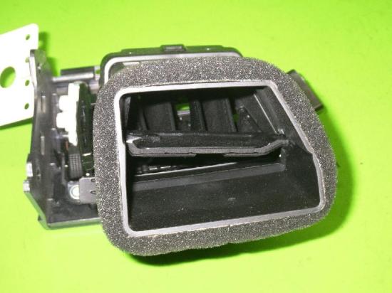 Luftdüse vorne links HYUNDAI i30 (GD) 1.4 CRDi 97480-A6000RDR Bild Luftdüse vorne links HYUNDAI i30 (GD) 1.4 CRDi 97480-A6000RDR