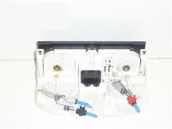 Heizungsregulierelement VW PASSAT (3B2) 1.8 1J0820045A Bild Heizungsregulierelement VW PASSAT (3B2) 1.8 1J0820045A