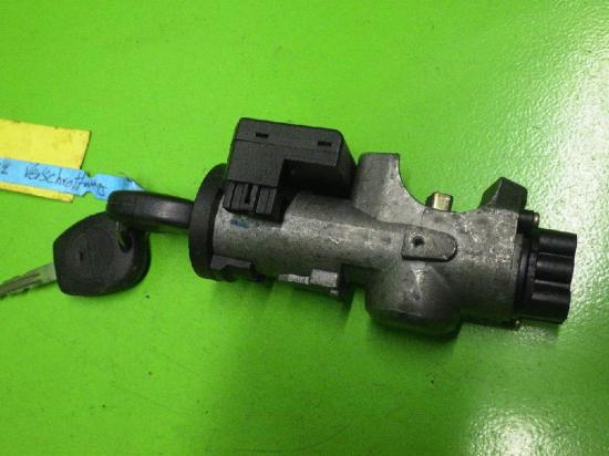 Motorsteuerger?t NISSAN (DATSUN) ALMERA II Hatchback (N16) 1.5 dCi 8200275911 Bild Motorsteuerger?t NISSAN (DATSUN) ALMERA II Hatchback (N16) 1.5 dCi 8200275911