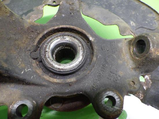 Achsschenkel vorne rechts VOLVO C30 D5 Bild Achsschenkel vorne rechts VOLVO C30 D5