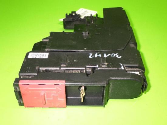 Sicherungskasten links MERCEDES-BENZ C-KLASSE Kombi (S204) C 350 CDI 4-matic (204.292) A2075401950 Bild Sicherungskasten links MERCEDES-BENZ C-KLASSE Kombi (S204) C 350 CDI 4-matic (204.292) A2075401950