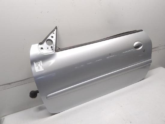 Peugeot 206CC Bj.2005 Tür links Fahrertür silber EZR aluminiumgraumet. Bild Peugeot 206CC Bj.2005 Tür links Fahrertür silber EZR aluminiumgraumet.