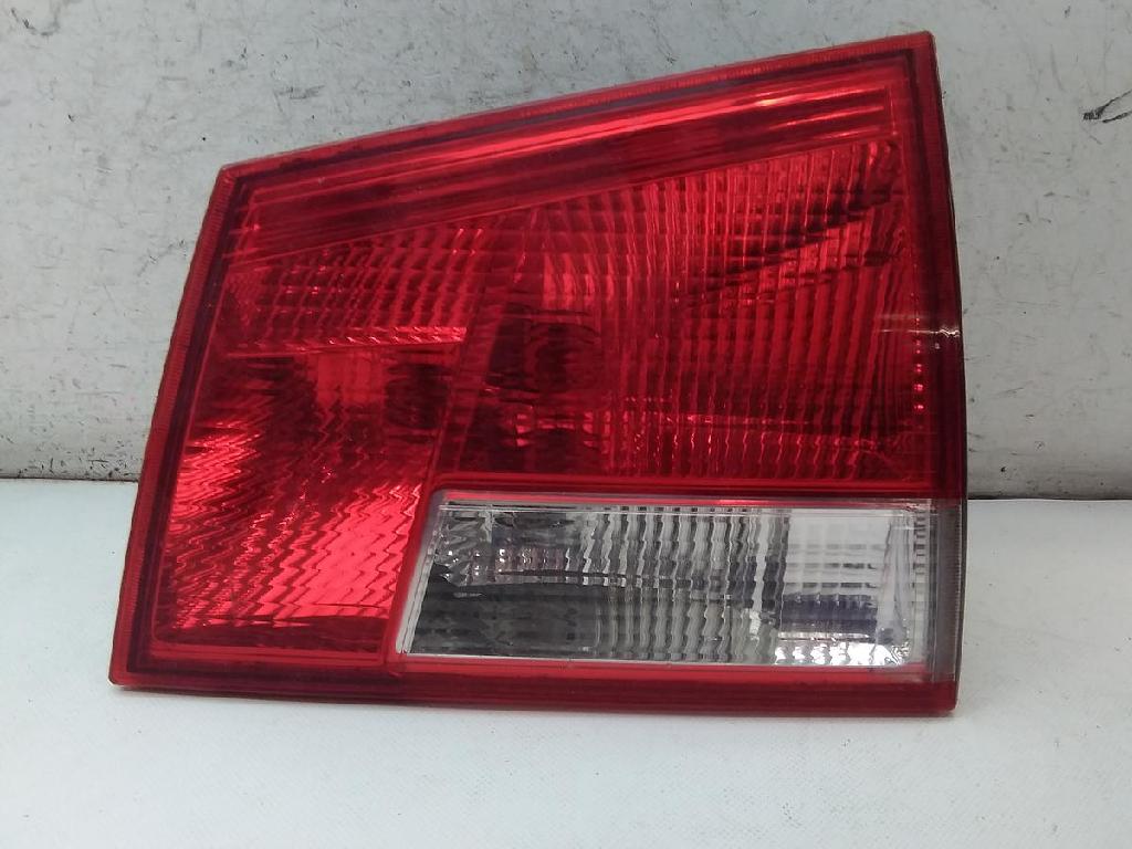 Opel Vectra C original Rückleuchte Schlussleuchte rechts innen Kombi Caravan Bj.2004 Bild Opel Vectra C original Rückleuchte Schlussleuchte rechts innen Kombi Caravan Bj.2004 