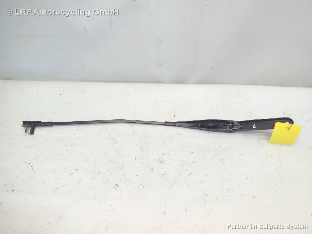 Ford Focus 2 Facelift BJ2008 Wischerarm vorn rechts 4M5117526CC Bild Ford Focus 2 Facelift BJ2008 Wischerarm vorn rechts 4M5117526CC