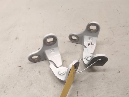 Tesla Model Y original Satz Türscharniere vorn links 1626073-00-B 1626074-00-B Bild Tesla Model Y original Satz Türscharniere vorn links 1626073-00-B 1626074-00-B 