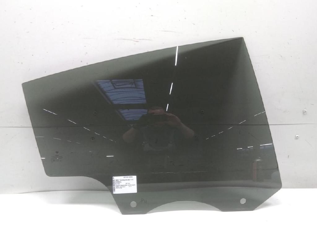 Tesla Model Y Türscheibe hinten rechts Doppelverglasung original abgedunkelt Bild Tesla Model Y Türscheibe hinten rechts Doppelverglasung original abgedunkelt