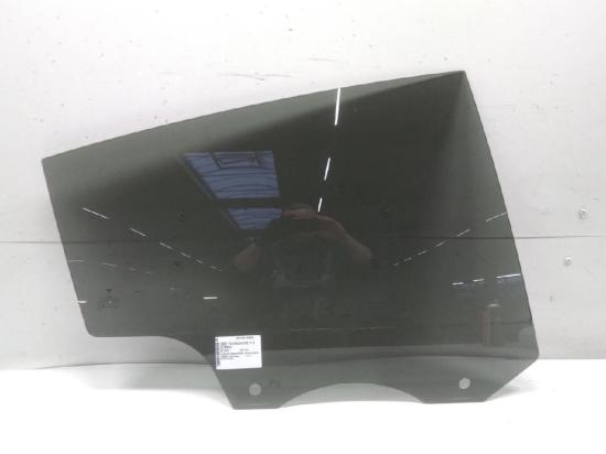 Tesla Model Y Türscheibe hinten rechts Doppelverglasung original abgedunkelt Bild Tesla Model Y Türscheibe hinten rechts Doppelverglasung original abgedunkelt
