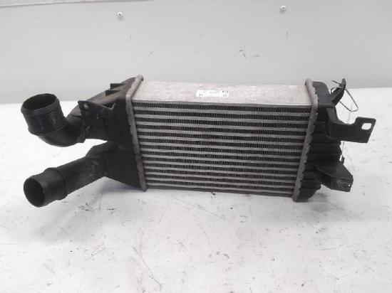 Opel Zafira B Bj.2006 original Ladeluftkühler 1,9TD 88KW Bild Opel Zafira B Bj.2006 original Ladeluftkühler 1,9TD 88KW 