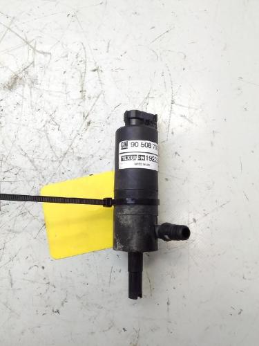 Opel Zafira B Bj.2006 original Pumpe Scheinwerferreinigung Bild Opel Zafira B Bj.2006 original Pumpe Scheinwerferreinigung 