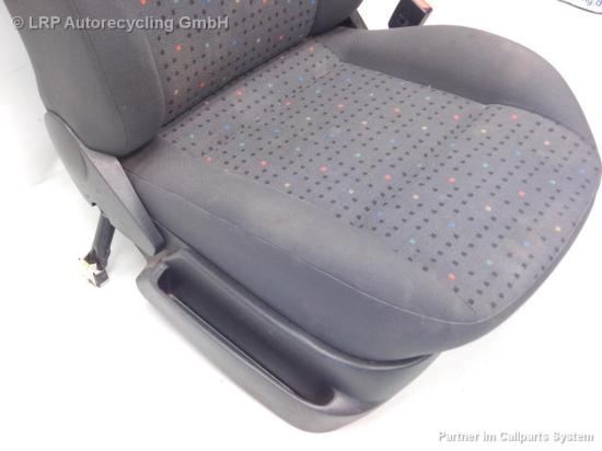VW Polo 6N2 Sitz Beifahrersitz vorn rechts 5türig Stoff dunkelgrau BJ2001 Bild VW Polo 6N2 Sitz Beifahrersitz vorn rechts 5türig Stoff dunkelgrau BJ2001