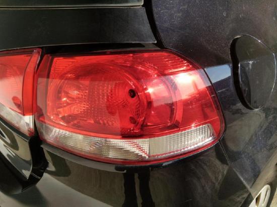 VW Golf 6 original Rückleuchte Schlussleuchte rechts außen Fließheck BJ2011 Bild VW Golf 6 original Rückleuchte Schlussleuchte rechts außen Fließheck BJ2011
