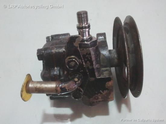 Hyundai H100 original Servopumpe 2.5 55kw BJ1996 Bild Hyundai H100 original Servopumpe 2.5 55kw BJ1996