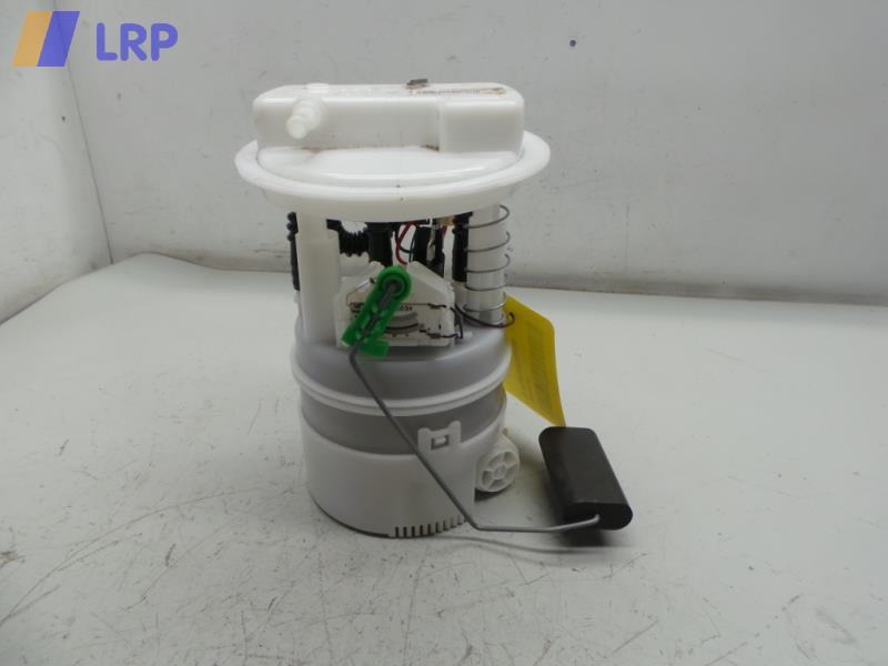 Dacia Sandero BS0 BJ2011 Kraftstoffpumpe Benzinpumpe 8200903683 Bild Dacia Sandero BS0 BJ2011 Kraftstoffpumpe Benzinpumpe 8200903683