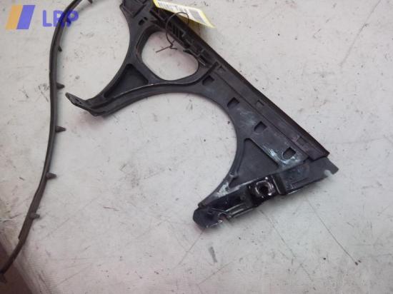 Mercedes W210 Blende unter Scheinwerfer rechts 2108200412 BJ1999 Bild Mercedes W210 Blende unter Scheinwerfer rechts 2108200412 BJ1999