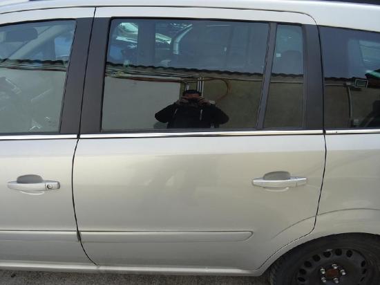 Opel Zafira B Bj.2006 original Tür hinten links Pannacotta Z167 Bild Opel Zafira B Bj.2006 original Tür hinten links Pannacotta Z167