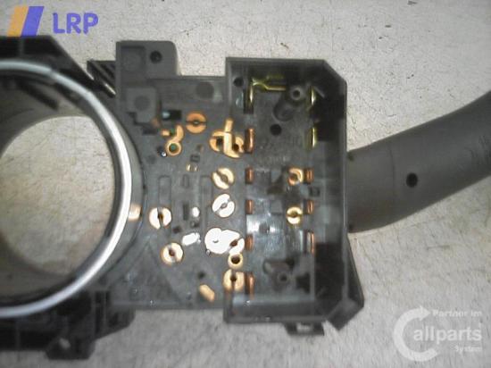 VW Passat 3B Variant original Kombischalter SWF Blinker mit Wischer BJ1997 Bild VW Passat 3B Variant original Kombischalter SWF Blinker mit Wischer BJ1997