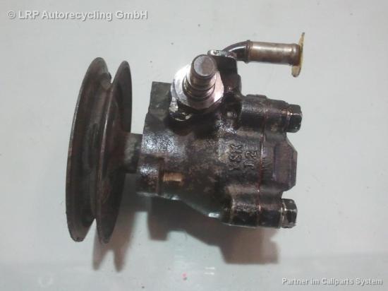 Hyundai H100 original Servopumpe 2.5 55kw BJ1996 Bild Hyundai H100 original Servopumpe 2.5 55kw BJ1996