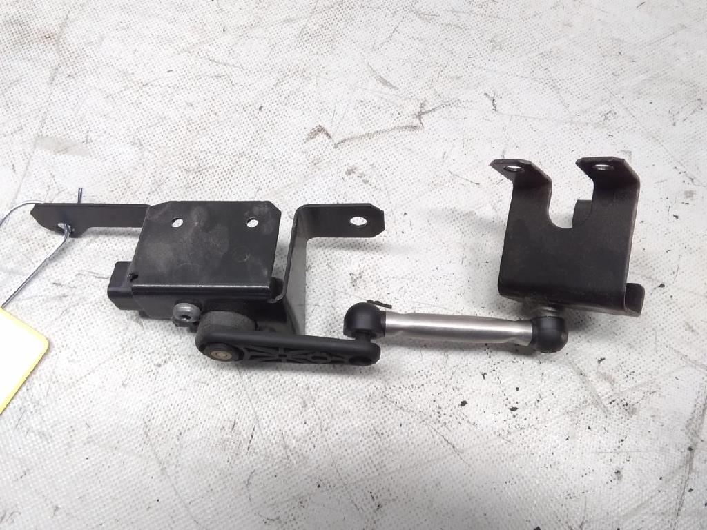 VW Golf 6original Niveausensor Höhenstandsensor Hinterachse 1T0907503B Bj.2012
