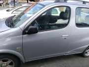 Toyota Yaris Verso original Tür vorn links Fahrertür silber 1E7 BJ2004