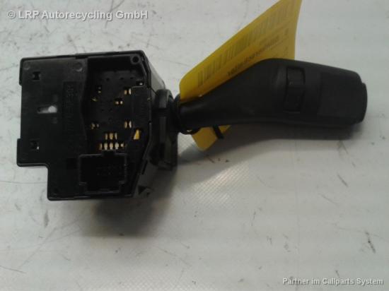 Ford Focus 2 Facelift BJ2008 Schalter Blinkerschalter 4M5T13335BD Bordcomputer Bild Ford Focus 2 Facelift BJ2008 Schalter Blinkerschalter 4M5T13335BD Bordcomputer