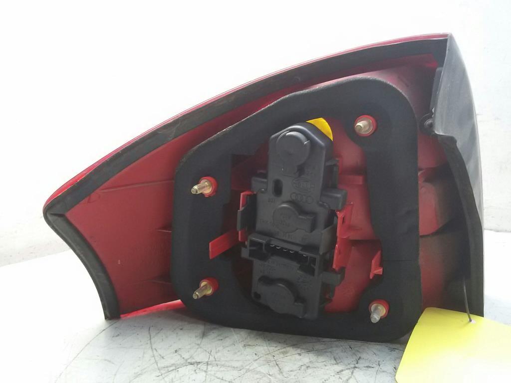 4B5945096B Audi A6 4B BJ2002 Rücklicht Rückleuchte Schlussleuchte rechts Bild 4B5945096B Audi A6 4B BJ2002 Rücklicht Rückleuchte Schlussleuchte rechts