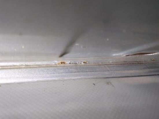 Peugeot 206CC Bj.2005 Tür links Fahrertür silber EZR aluminiumgraumet. Bild Peugeot 206CC Bj.2005 Tür links Fahrertür silber EZR aluminiumgraumet.