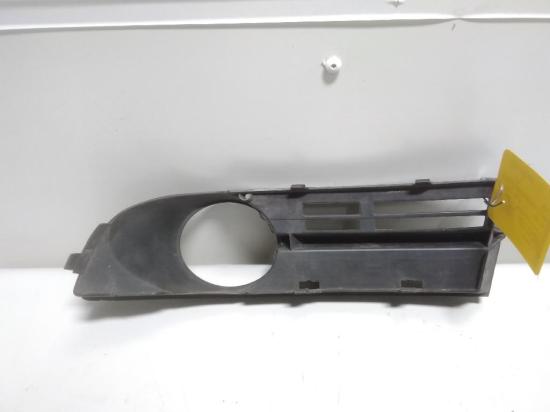 VW Touran 1T Bj.2004 original Luftführungsgitter Blende Stoßfänger vorn rechts Bild VW Touran 1T Bj.2004 original Luftführungsgitter Blende Stoßfänger vorn rechts