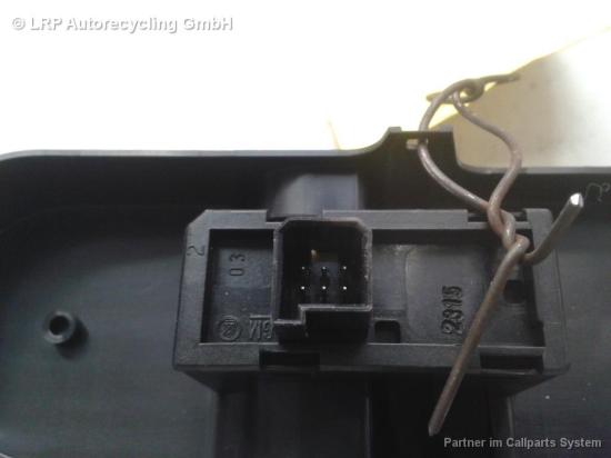 Opel Zafira B BJ2005 Schalter Fensterheber Tür vorn rechts Bild Opel Zafira B BJ2005 Schalter Fensterheber Tür vorn rechts