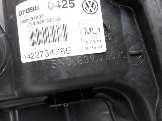 VW Tiguan 5N2 Bj2014 original Fensterheber hinten links Bild VW Tiguan 5N2 Bj2014 original Fensterheber hinten links 