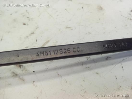 Ford Focus 2 Facelift BJ2008 Wischerarm vorn rechts 4M5117526CC Bild Ford Focus 2 Facelift BJ2008 Wischerarm vorn rechts 4M5117526CC