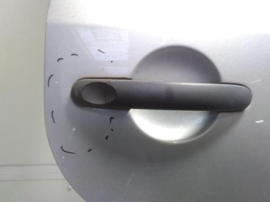 VW Touran 1T Bj.2009 original Tür hinten rechts Reflexsilbermet. LA7W Bild VW Touran 1T Bj.2009 original Tür hinten rechts Reflexsilbermet. LA7W