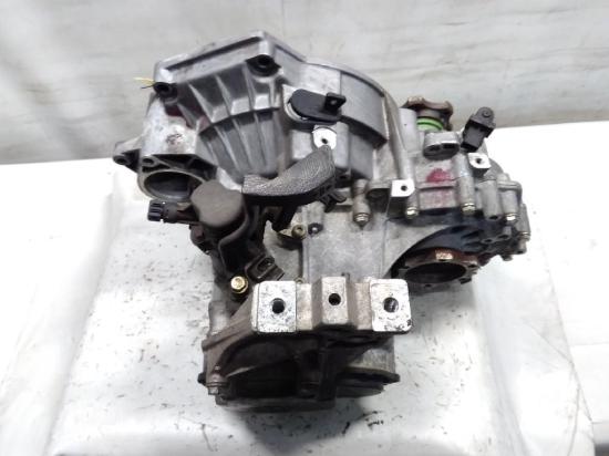 VW Golf 4 Getriebe DZL 5 Gang Schaltgetriebe 2.3 V5 110kw BJ1999 Bild VW Golf 4 Getriebe DZL 5 Gang Schaltgetriebe 2.3 V5 110kw BJ1999