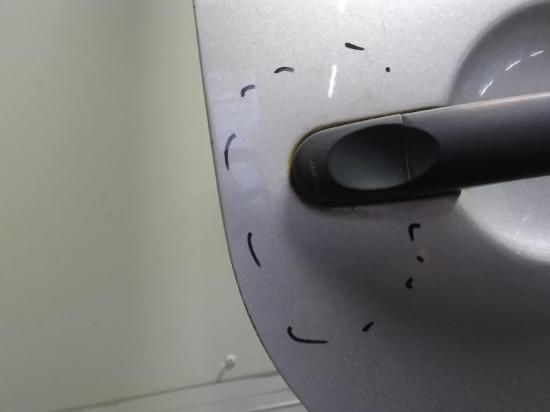 VW Touran 1T Bj.2009 original Tür hinten rechts Reflexsilbermet. LA7W Bild VW Touran 1T Bj.2009 original Tür hinten rechts Reflexsilbermet. LA7W