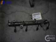 Audi A8 D3 4E original Kraftstoffverteiler links 057130089C BOSCH BJ2003